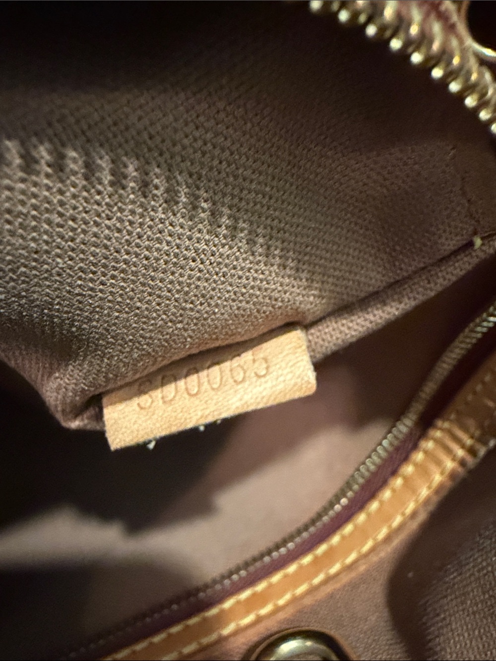 Louis Vuitton Batignolles Horizontal - Picture 10 of 10